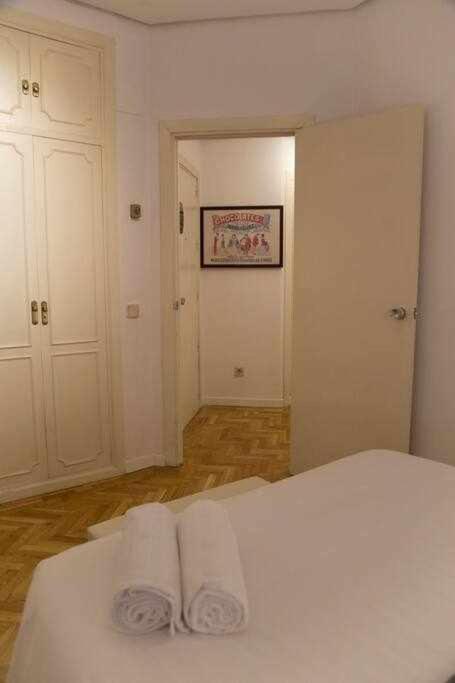 Un Elegante Piso Para Descubrir Madrid Ngoại thất bức ảnh